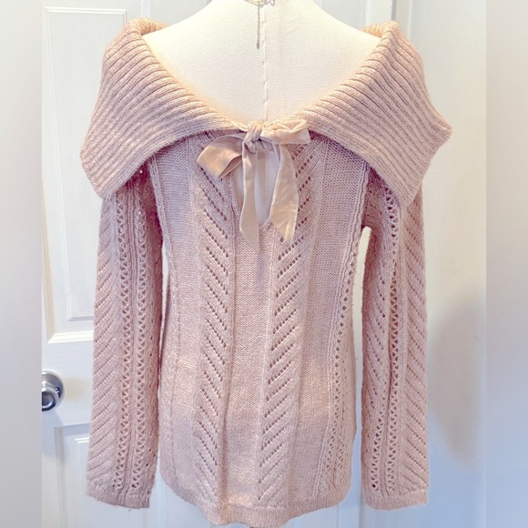 White House Black Market Off-Shoulder Knit Sweater (soft blush/pink) – Size S - Picture 3 of 5